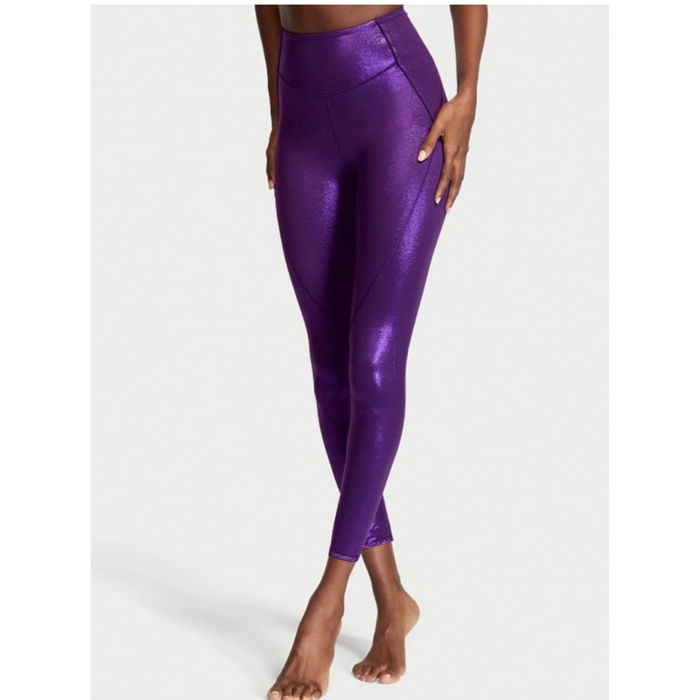 NEW VICTORIA'S SECRET Sweat On Point
Shine Legging Purple Metallic Sz 2
